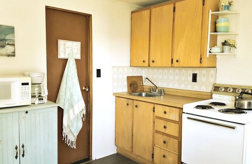 Carling Cottage | Rockwood: 2-Bedroom Cottage #6