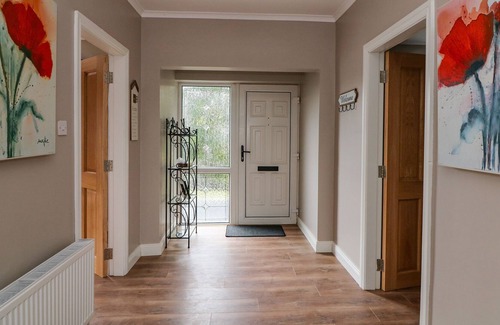 Castledockrell Cottage | ROCKWOOD COTTAGE, pet friendly in Bunclody, County Wexford