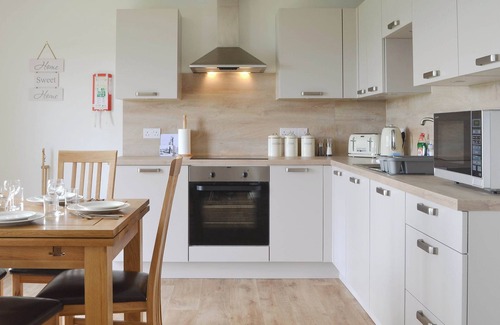 St. Mary's Cottage | Rockworks Chalets No.2 - UK7041