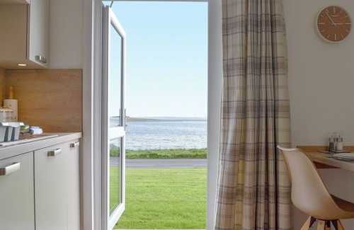 St. Mary's Cottage | Rockworks Chalets No.5 - UK7044