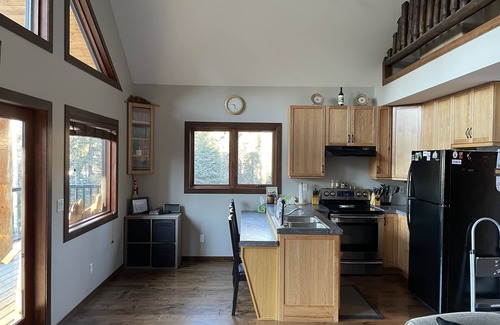 Nordegg Cabin | Rocky Mountain Cottage