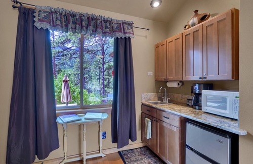 Cascade Cabin | Rocky Mountain Lodge