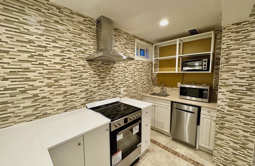 Country Hills House | Rocky Mountains Respite - 12 minutes from YYC airport