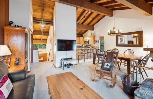 Tahoe City House | Rocky Ridge #61: 2 BR, 2 BA Townhouse in Tahoe City, Sleeps 6
