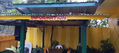 Port Barton House | Rodel Yellow Hauz