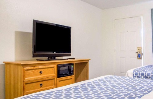 Security Acres Hotel | Rodeway Inn Old Town Scottsdale