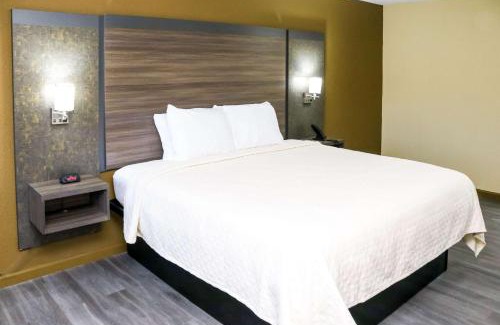 Phenix City Hotel | Rodeway Inn Phenix City - Columbus