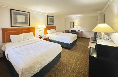 College Station Hotel | Rodeway Inn