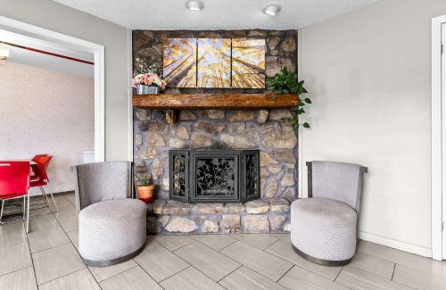 Lexington Hotel | Rodeway Inn