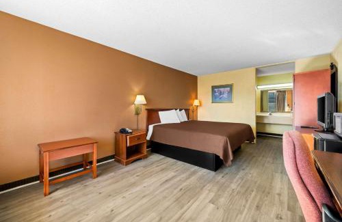 Monroe Hotel | Rodeway Inn