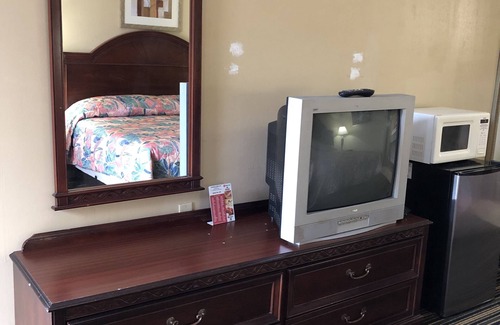 South Point Hotel | Rodeway Inn