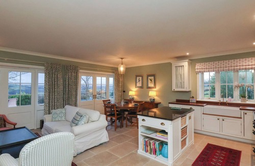 Egton Cottage | Roding Cottage