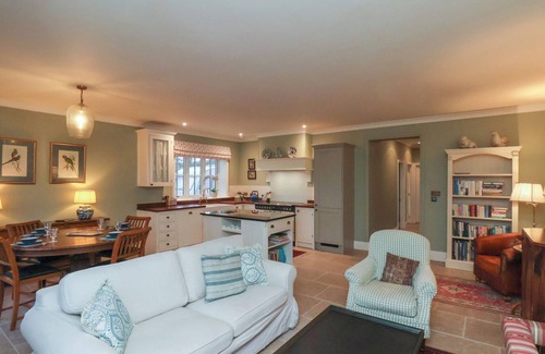 Egton Cottage | Roding Cottage
