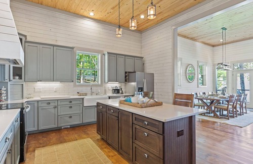 Dadeville House | Rod’s Place at Lake Martin!