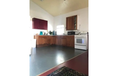 Rohnerville House | Rohner Ranch House FAST WI-FI