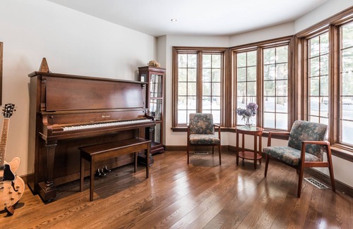 Saint-Ours Villa | Rolland Manor