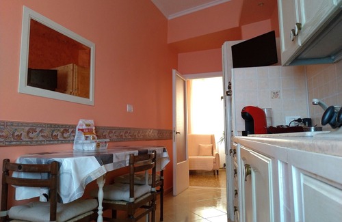 Quartiere XI Portuense Apartment | "Roman Holidays" House Marconi