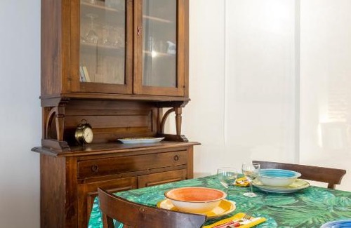 Rione VII Regola House | Roman Loft with arch in Campo de' Fiori