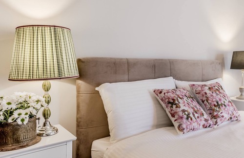 Subiaco Apartment | Romantic apartment in Subiaco