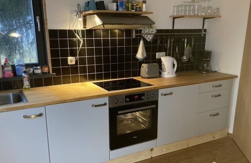 Friedrichshoehe Apartment | Romantic bungalow (56sqm) with a view of the Thuringian mountains