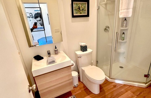 Paso Robles Cottage | Romantic Casita - walking distance to park