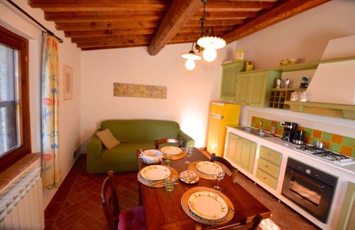 Montescudaio Cottage | Romantic cottage, cared for and comfortable, near the seaside and the village