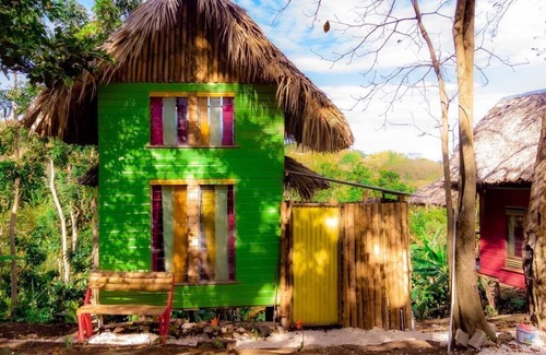 Orange Bay Cabin | Romantic Cottages in Jamaican Hills w/hiking trails and Fruit trees on property