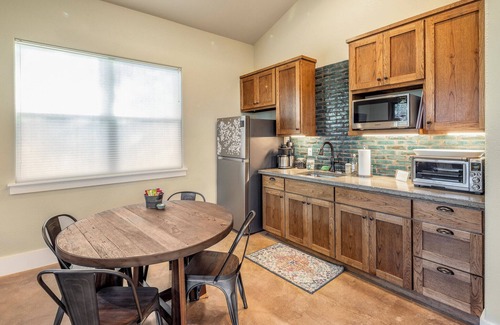 Driftwood House | Romantic Couples Getaway with Pool Access and Modern Retreat