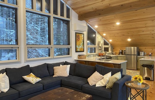 Pittsfield Ski Chalet | Romantic Cozy Mountain Retreat near Killington
