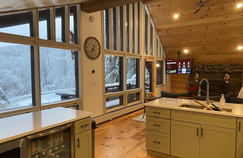 Pittsfield Ski Chalet | Romantic Cozy Mountain Retreat near Killington