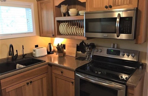 Virgin Cottage | ROMANTIC ENCHANTED COTTAGE WITH PRIVATE HOT TUB & POOL ACCESS ON PRIVATE RANCH