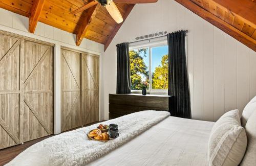 Arrowhead Villas Ski Chalet | Romantic & Family Friendly Chalet In The Woods