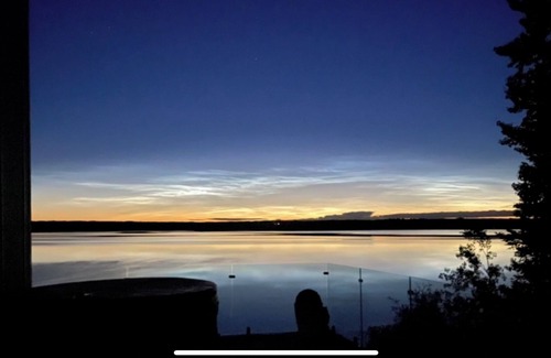Silver Sands Cabin | Romantic Family Lake front Cabin getaway 45 min W of Edmonton. 5 star cabin.