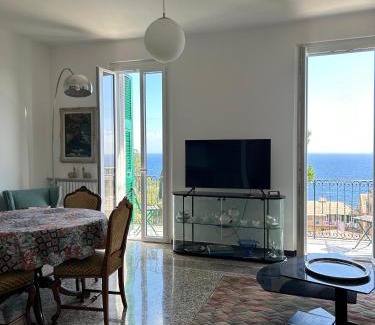 Sant'Ilario Apartment | Romantic garden sea view Nervi
