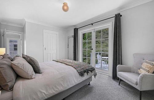 Lidster House | Romantic Getaway - Private Guest Suite - Country setting amongst Orange's best Wineries