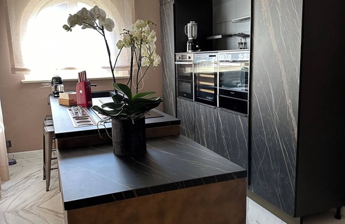Tonfano Villa | Romantic villa in the heart of Marina di Pietrasanta a few steps from the sea
