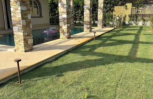 Tonfano Villa | Romantic villa in the heart of Marina di Pietrasanta a few steps from the sea