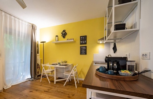 San Zeno Apartment | Romantic loft with private garden | Self check-in