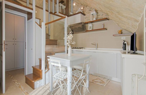 Petrella Guidi House | Romantic Medieval Escape