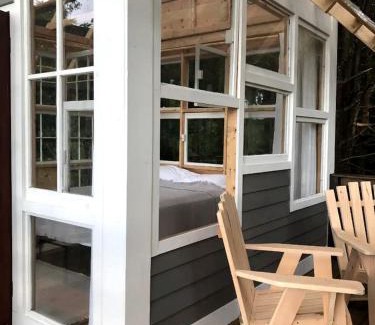 Greenwich House | Romantic New York Getaway near the Adirondacks