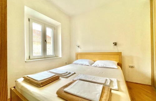 Old Town Apartment | Romantic One bedroom Apartment Budva Old Town