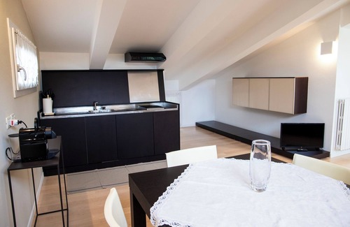 Teolo Apartment | Romantic refuge nestled in the greenery of the Euganean Hills Natural Park.