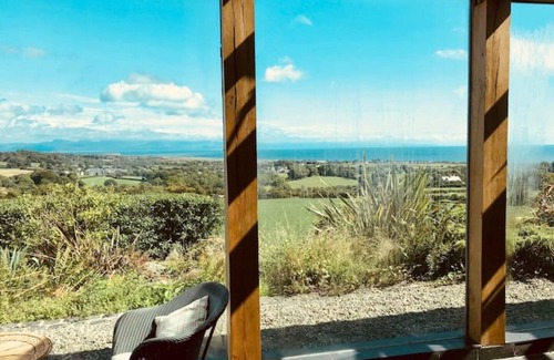 Rhyd-y-clafdy Cottage | Romantic Retreat with Breathtaking Views of Snowdon & Cardigan Bay