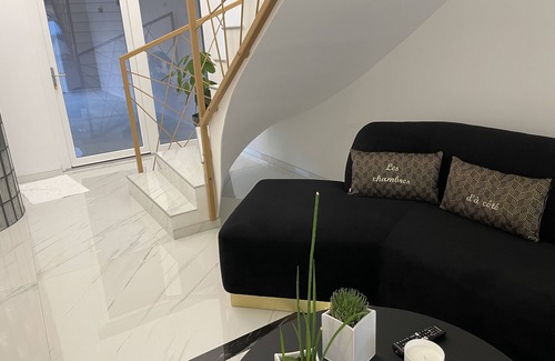 Roye Bed & Breakfast | Romantic room with outdoor Jacuzzi, comfort and luxury Brin du Jour