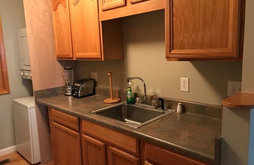 Apple Ridge Cottage | Romantic & Secluded! Blowing Rock, Views, Hot tub - The Secret Shack