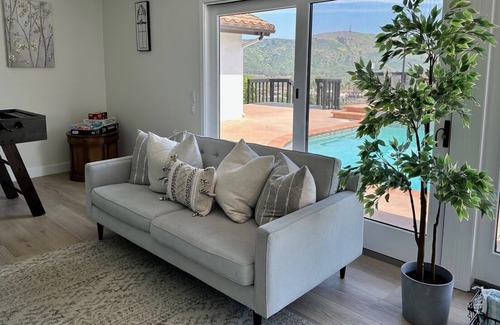 North Tustin House | Romantic Spanish Villa with pool and city light view and canyon view