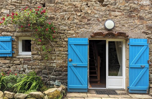 Locoal-Mendon House | Romantic stone house in Brittany (Morbihan) for up to 8 people, near the coast