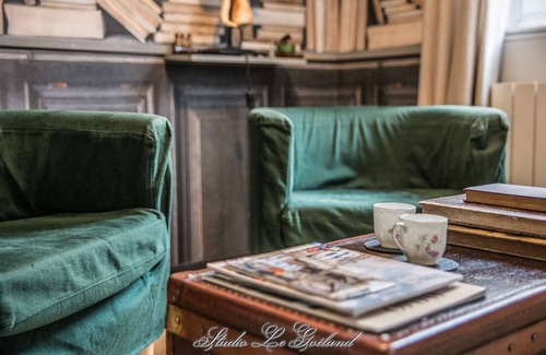Enclos Apartment | Romantic studio w/comfy bed & large btm 1mn-walk to Vieux Bassin - Studio Le Goéland ♥