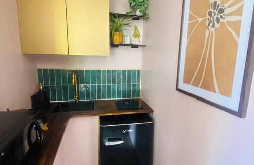 Sainte-Eusoye Apartment | Romantic Suite "Love Room" with Jacuzzi