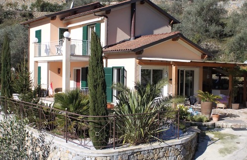 Dolceacqua Villa | Romantic Villa Lenivada with views, swimming pool and outdoor whirlpool